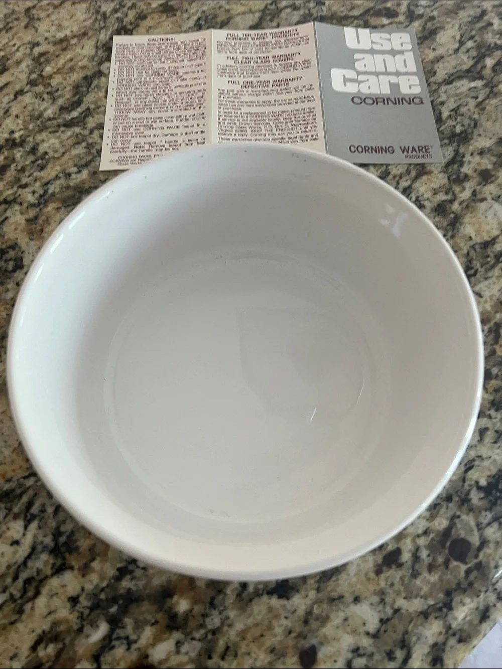 CorningWare White Ceramic Cook and Serve Bowl - NWT - 1.6 Liters